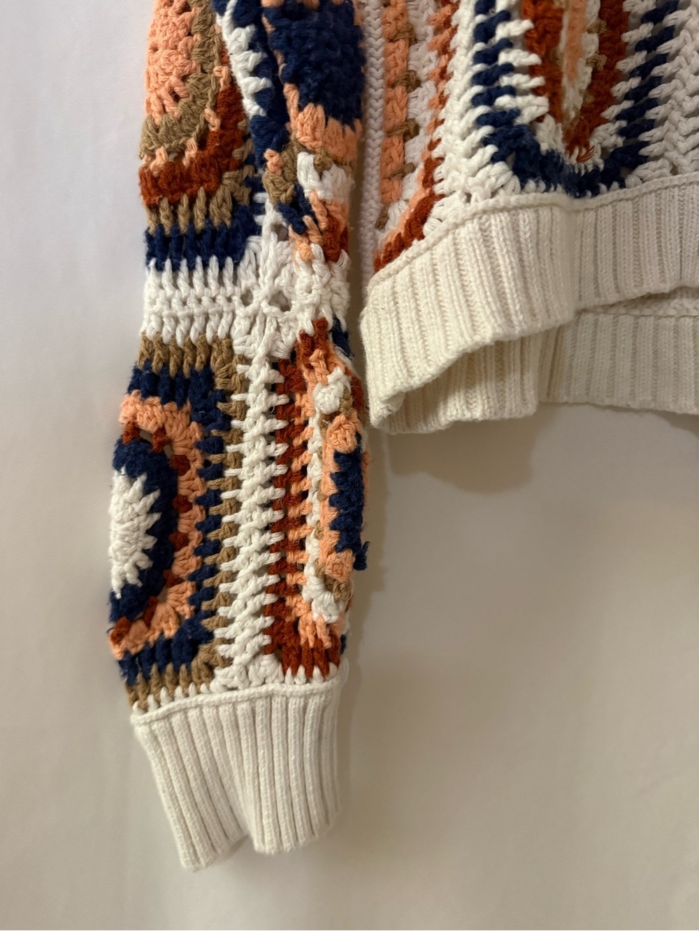 AMERICAN EAGLE Granny Square Crochet Sweater Size S - Picture 4 of 7